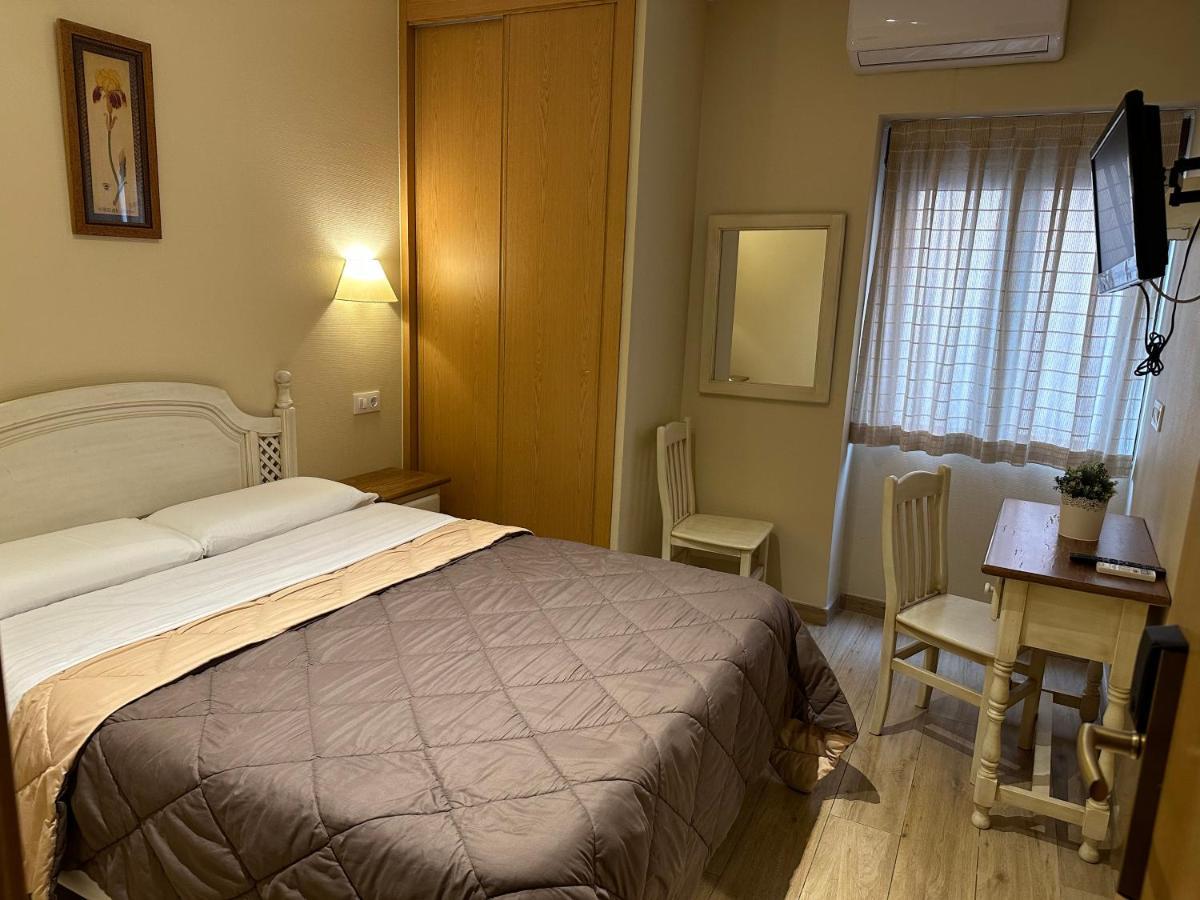 Hotel Toledo Plaza Esterno foto