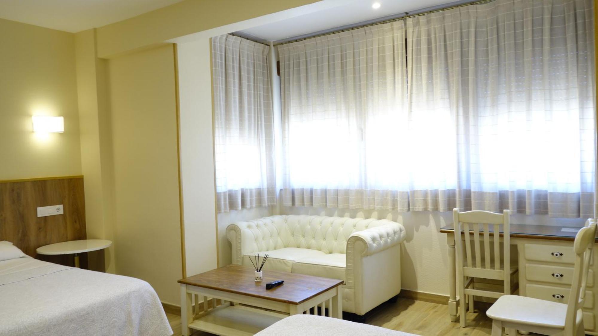 Hotel Toledo Plaza Esterno foto