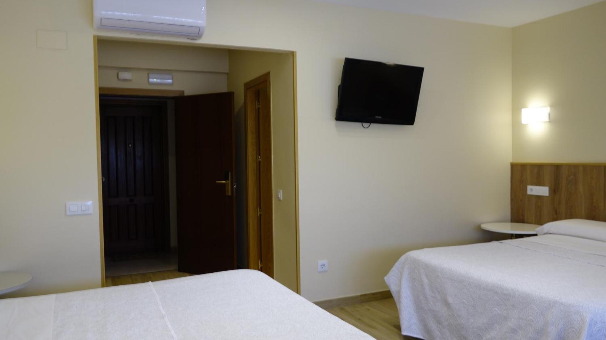 Hotel Toledo Plaza Esterno foto