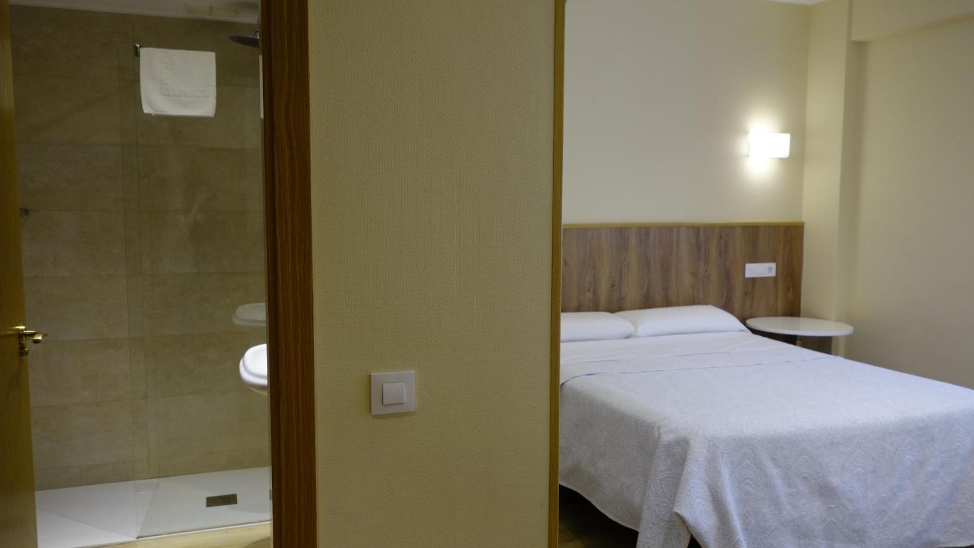 Hotel Toledo Plaza Esterno foto