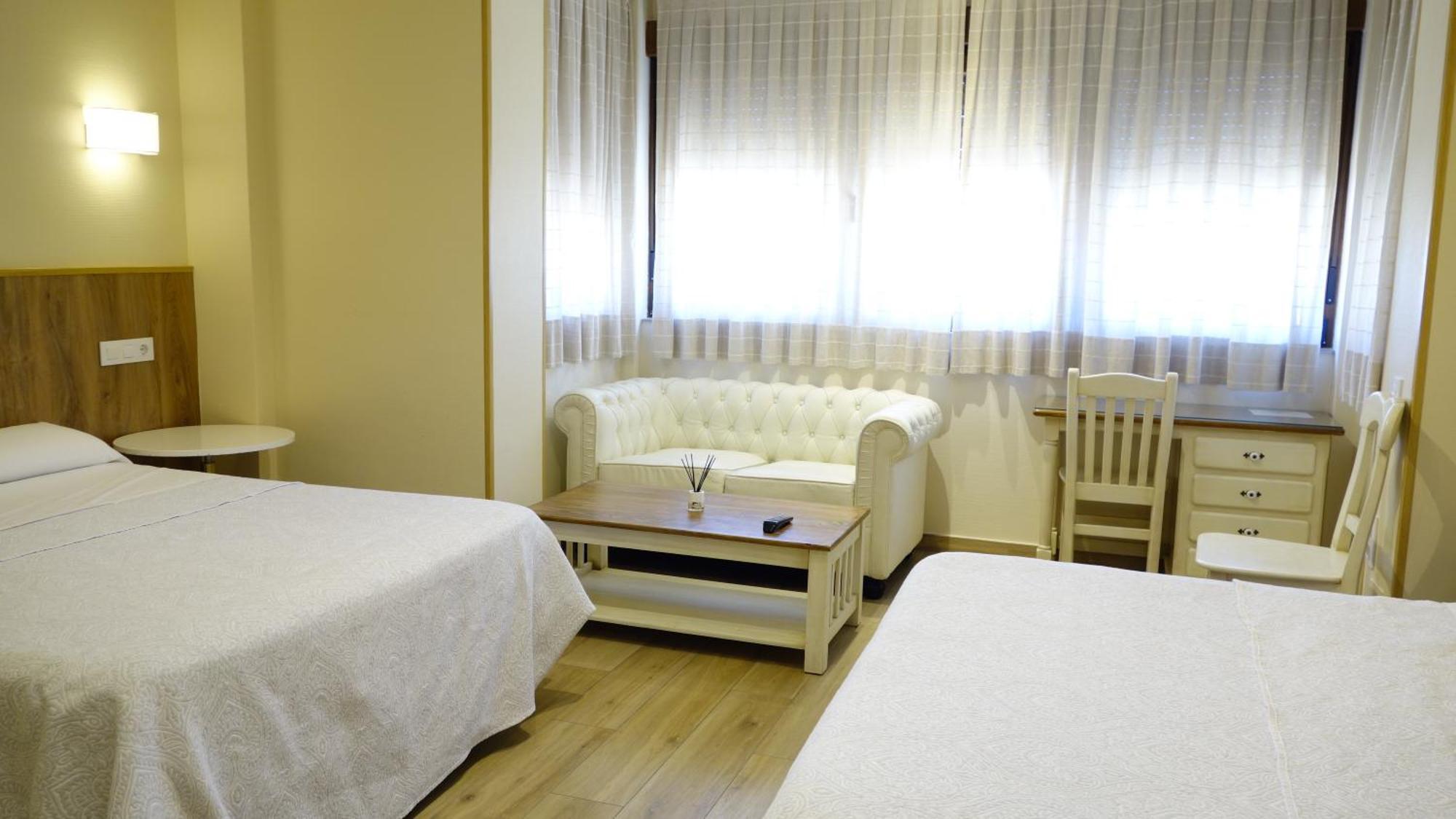 Hotel Toledo Plaza Esterno foto